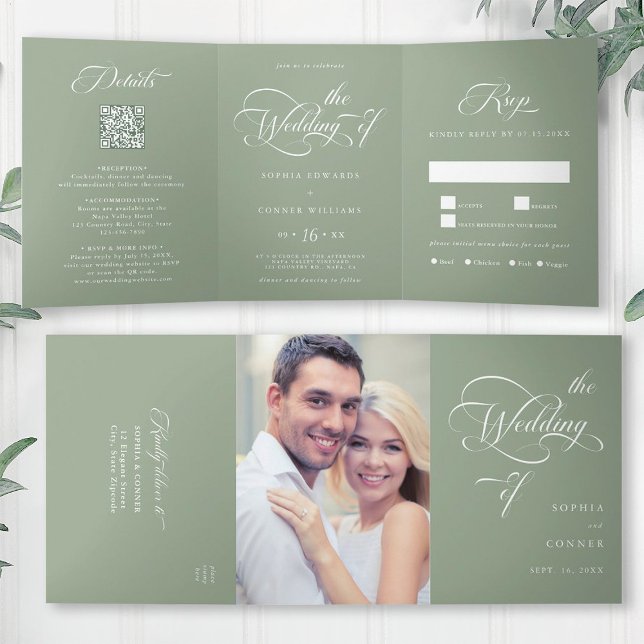 Invitation Trois Volets Élégant charme Script Mariage Sage Green (Inside & Outside)