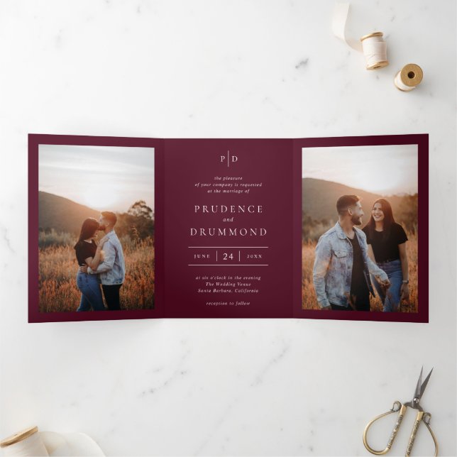 Invitation Trois Volets Elegant Deep Burgundy QR Code Classic Wedding (Intérieur)