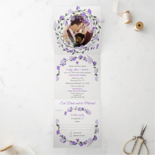 Invitation Trois Volets Élégant Mariage floral de pivoine violette