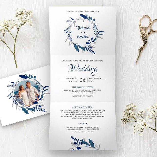 Invitation Trois Volets Elégant Mariage photo bleu marine Floral (Créateur téléchargé)