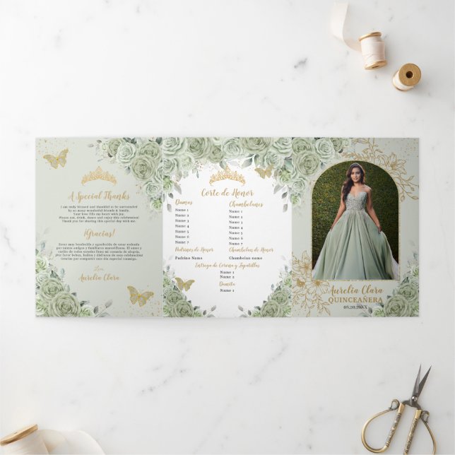 Invitation Trois Volets Élégant Vert Sauge Floral Papillons Quinceañera (Extérieur)