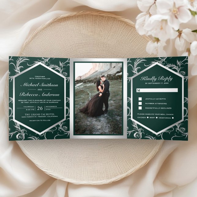 Invitation Trois Volets Emerald Green Silver Flourish Swirl Wedding Photo (Créateur téléchargé)
