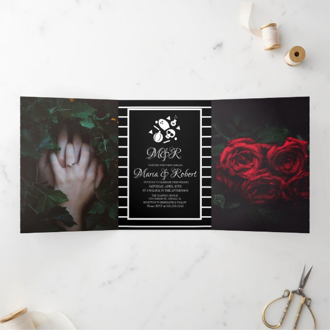 Invitation Trois Volets Halloween Mariage Gothique Stripes crâne (Intérieur)