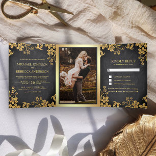 Invitation Trois Volets Mariage aux feuilles florales sur tableau noir et