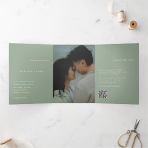 Invitation Trois Volets Mariage Moderne Code QR Photo Vert Sauge Simple
