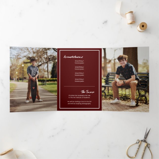 Invitation Trois Volets Maroon Edgy Abstrait Torn Photo Graduation (Intérieur)