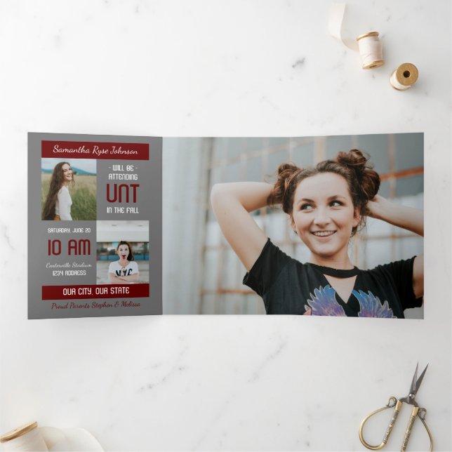 Invitation Trois Volets Maroon Modern Block 5-Photo Graduation (Intérieur)