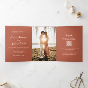 Invitation Trois Volets Moderne Burange Orange QR Code Simple Mariage