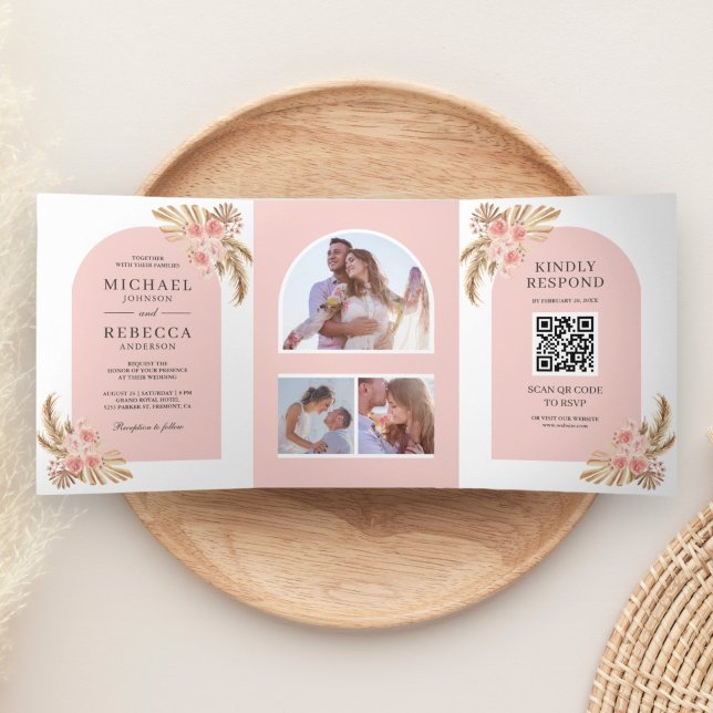 Invitation Trois Volets Roses Roses Roses Roses Roses Boho Pampas Arch QR  (Créateur téléchargé)
