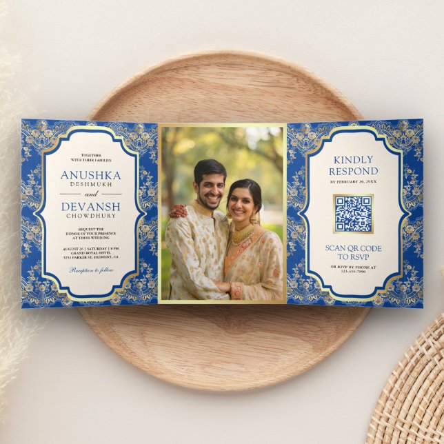 Invitation Trois Volets Royal Blue Gold Lace QR Code Photo Mariage indien (Créateur téléchargé)
