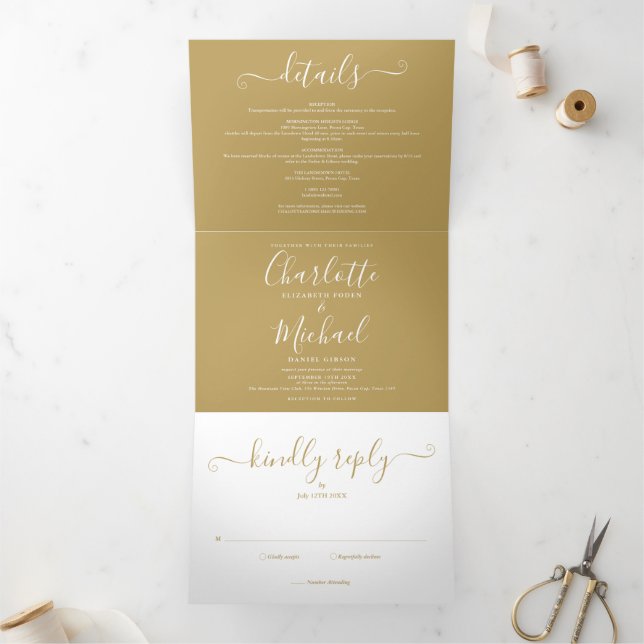 Invitation Trois Volets Signature Script Elegant Monogram Gold Mariage (Intérieur)