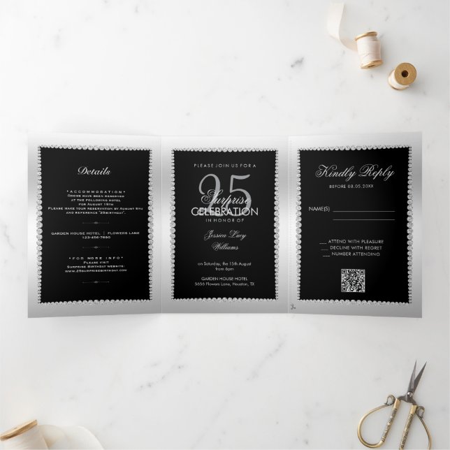 Invitation Trois Volets Silver Black Photo, QR Code 25th Surprise Birthday (Intérieur)