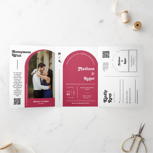 Invitation Trois Volets Viva Magenta Retro Boho Arch Photo QR Code Mariage (Intérieur)