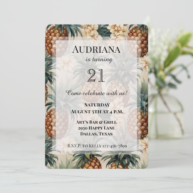 Invitation Tropical Fleurs d'ananas Anniversaire (Debout devant)
