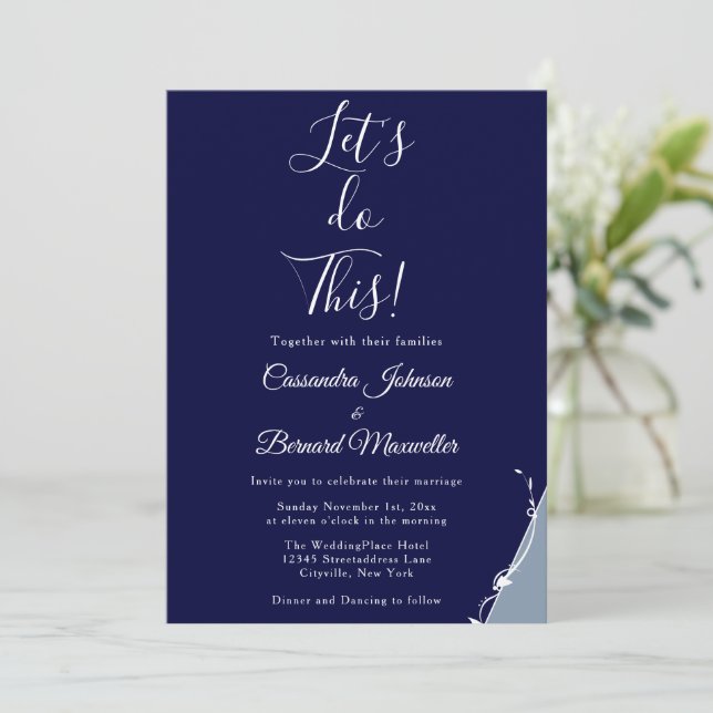 Invitation Typographie Bleu Blanc Excitée Minimal Mariage Inv (Debout devant)