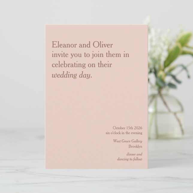 Invitation Typographie moderne Blush Terracotta Mariage éléga (Debout devant)