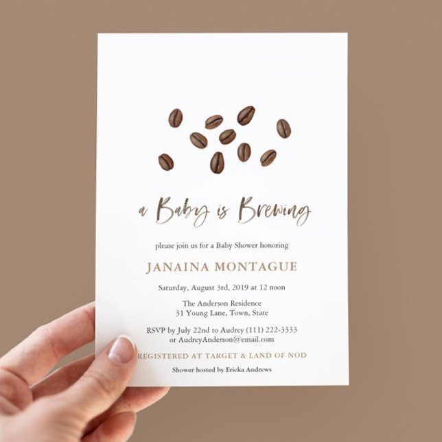 Invitation Un Bébé brasse du café Baby shower minimaliste (A Baby Is Brewing watercolor coffee beans gender neutral baby shower party invitation)