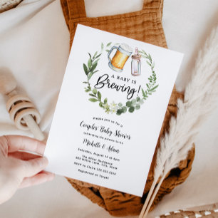 Invitation Un bébé brasse le Baby shower des couples