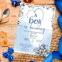 un garçon prépare une fête de thé Baby Shower