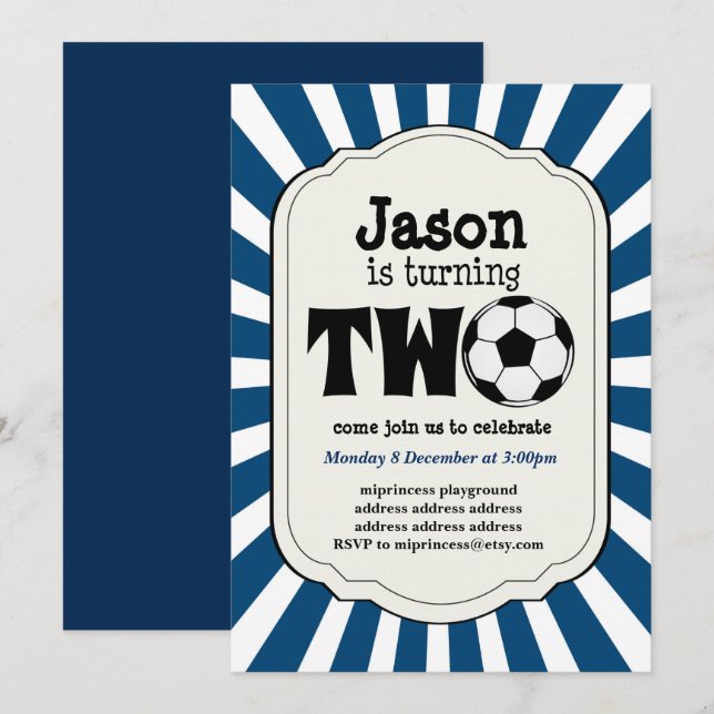 Invitation Un garçon tourne deux balles de football Invitatio (Devant / Derrière)