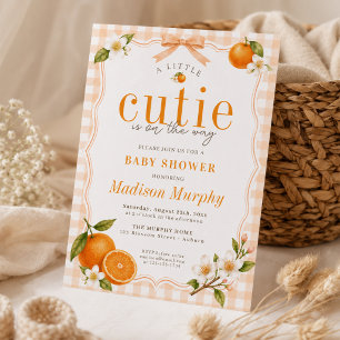 Invitation Un petit bébé orange à carreaux, genre neutre