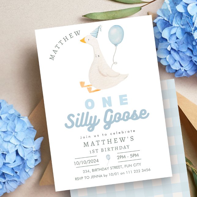 Invitation Un petit garçon bleu oie bête 1er anniversaire (One Silly Goose Blue Boy 1st Birthday Invitation)