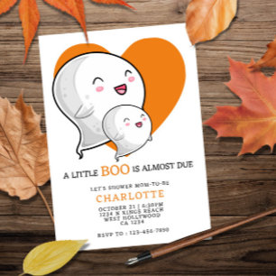 Invitation Un petit livre est presque dû Baby shower d'Hallow