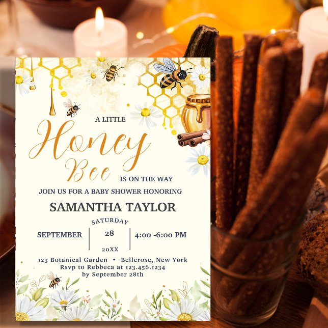 Invitation Une petite abeille au miel est sur le Baby shower  (A Little Honey Bee is on the Way Baby Shower Invitation #zazzlemade #zazzlefinds #honeybabyshower)
