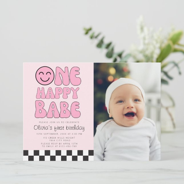 Invitation Une photo rose de bébé heureux avec visage heureux (Debout devant)