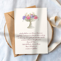 Urne de jardin toscan romantique avec fleurs de ma