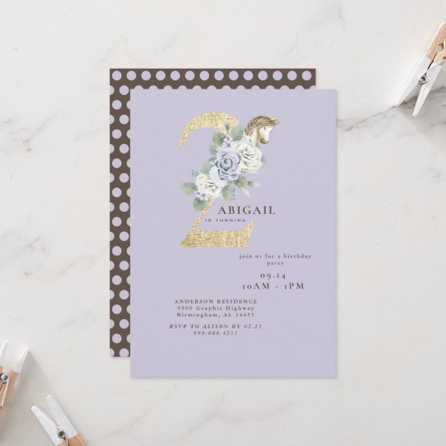 Invitation violette de la fête du 2e anniversaire (Devant/Arrière en situation)