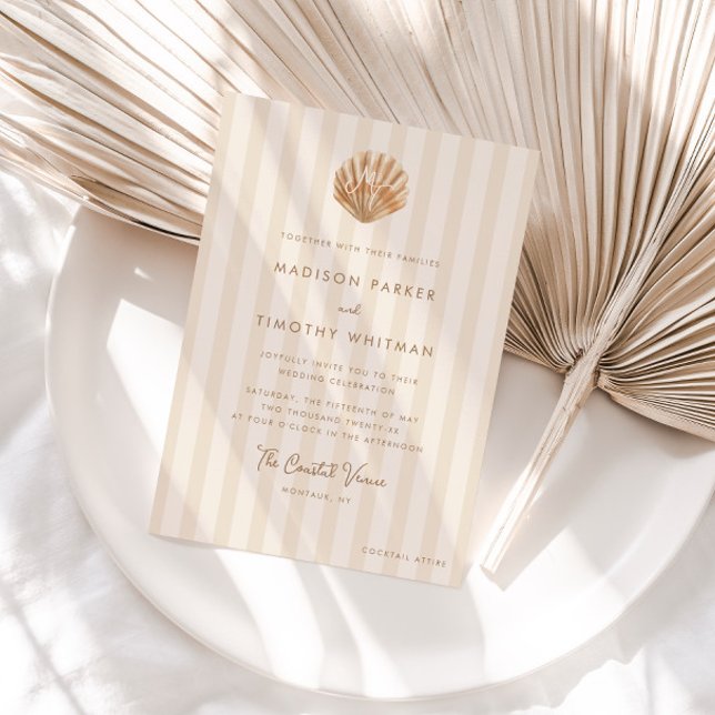 Invitation Whimsical Shell Monogram Coastal Wedding (Créateur téléchargé)