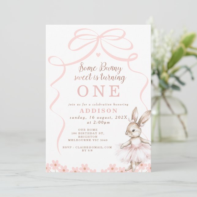 Invitation Whimssical Pink Bow Tutu Certains Bunny Anniversai (Debout devant)