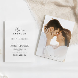Invitation White Modern Script Nous sommes engagés Fiançaille