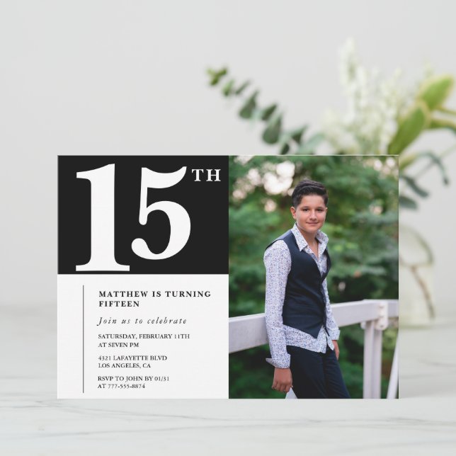Invitations Black 15e anniversaire Modern Chic Pho (Debout devant)