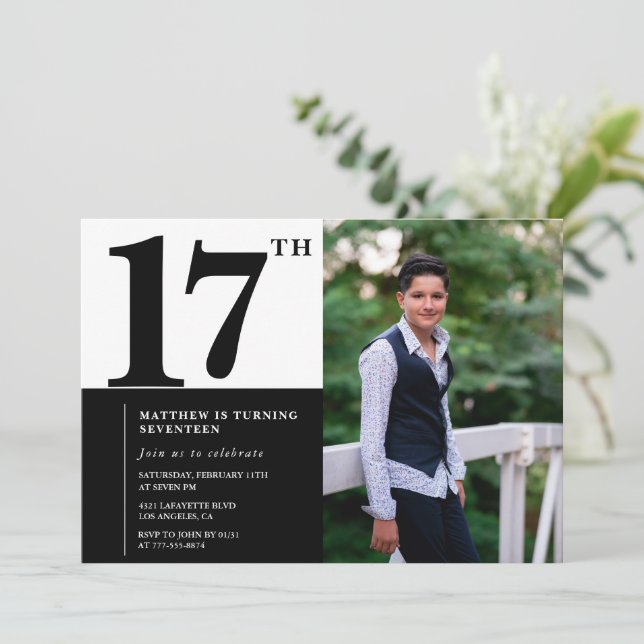Invitations Black 17e anniversaire Elegant Chic (Debout devant)