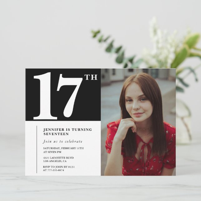 Invitations Black 17e anniversaire Modern Chic Pho (Debout devant)