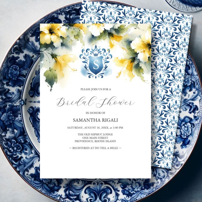 Invitations de douche nuptiale bleu et jaune (Blue and yellow bridal shower invitations watercolor flowers and monogrammed crest unique art.)