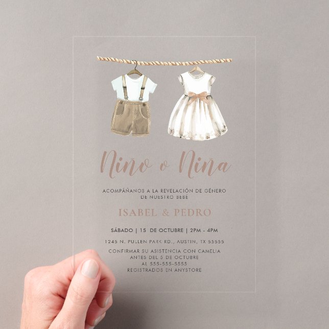 Invitations En Acrylique Vêtements de bébé neutres en espagnol Révélation d (In situ (ordinateur de poche))