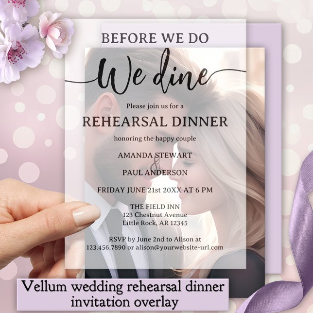 Invitations En Vélin Dîner de répétition Mariage de script élégant (Elegant script vellum wedding rehearsal dinner invitation. Beautiful to combine with a photo card)