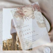 Feuilles de palmier séchées et orchidées blanches 