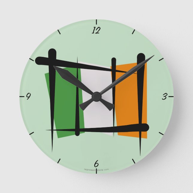 Ireland Brush Flag Round Clock (Front)