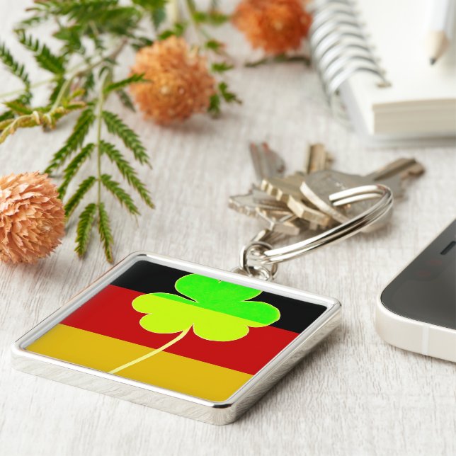 Irish German Flag Shamrock Clover St. Patrick Fun Keychain (Side)