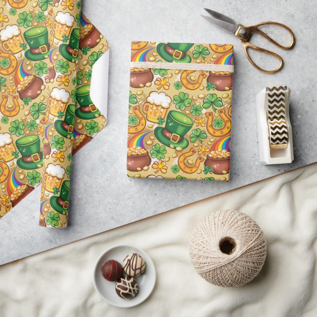 Irish Hat And Coins Wrapping Paper (Crafts)