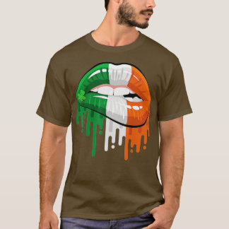 Irish Ireland Flag Lips St Patricks Day Kissing Li T-Shirt