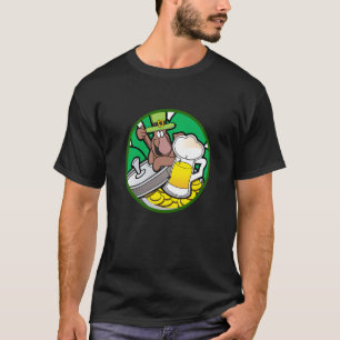 Irish lucky shamrock with beer mug St Patricks Day T-Shirt