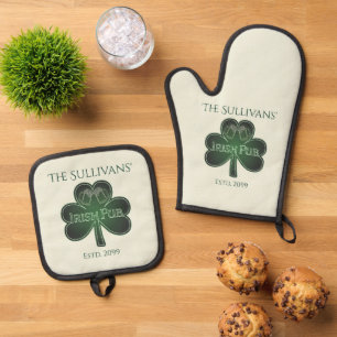 Irish Pub Oven Mitt & Pot Holder Set
