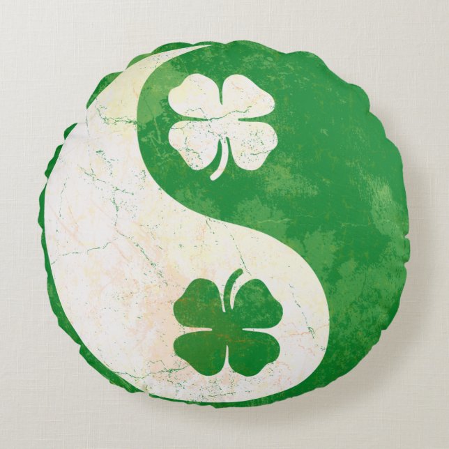 Irish Shamrocks Yin Yang St Patricks Day Round Pillow (Front)