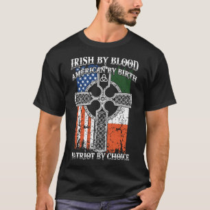 Irlandais par des T-shirts d'Américain de sang