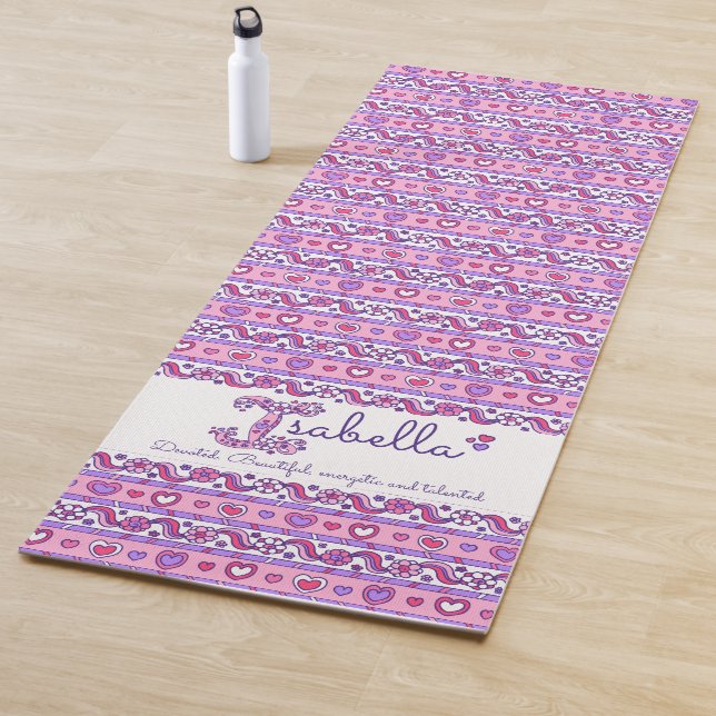 Isabella nom signifiant tapis de yoga rose violet (En situation)